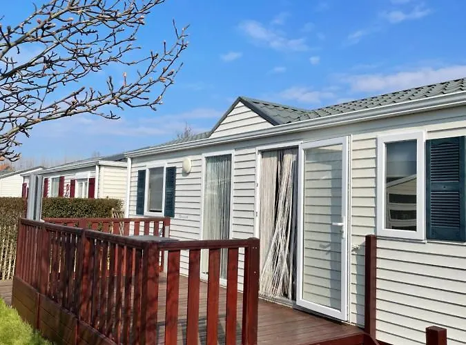 Up To 5 Persons Kemping *